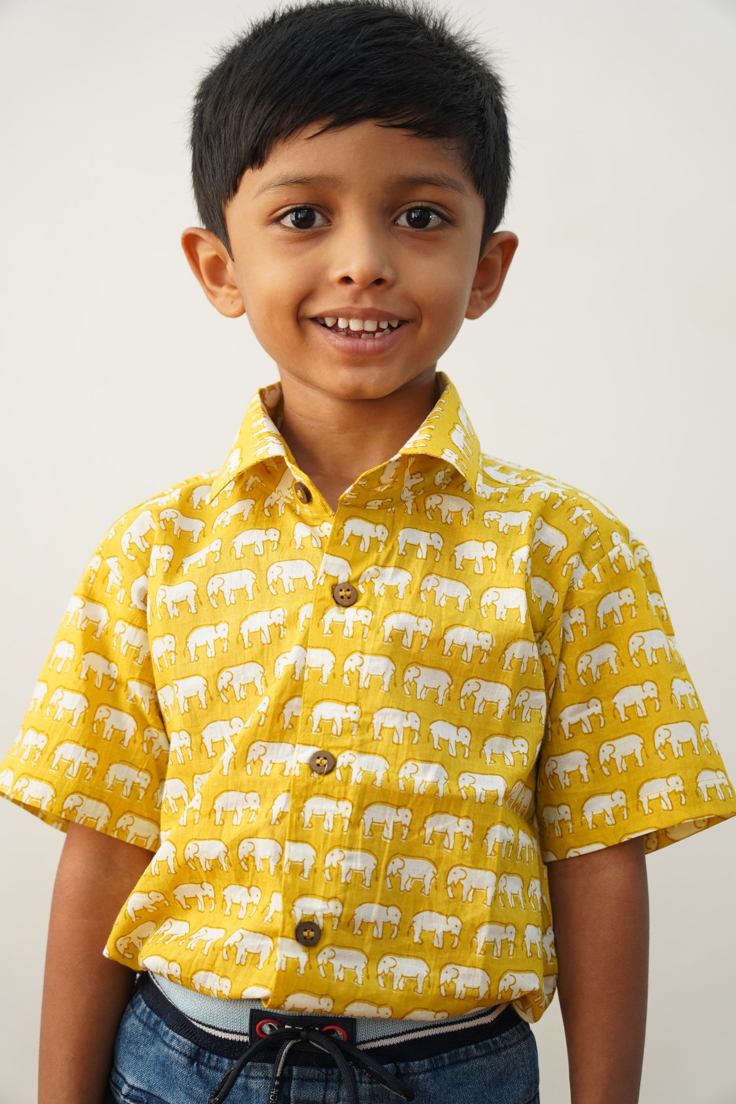 BSH073 - Yellow elephant shirt