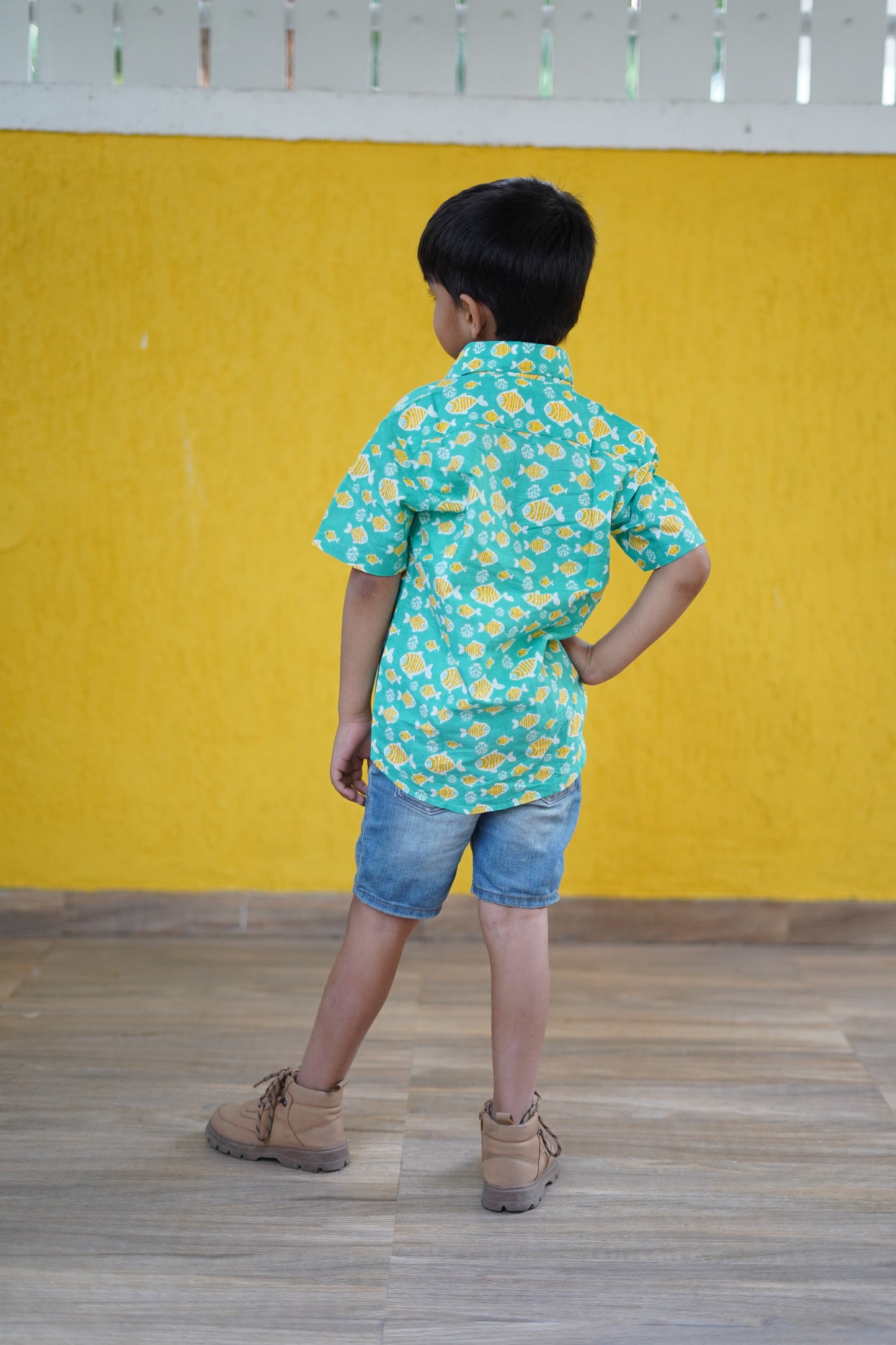 BSH076 - Sea green fish shirt boys