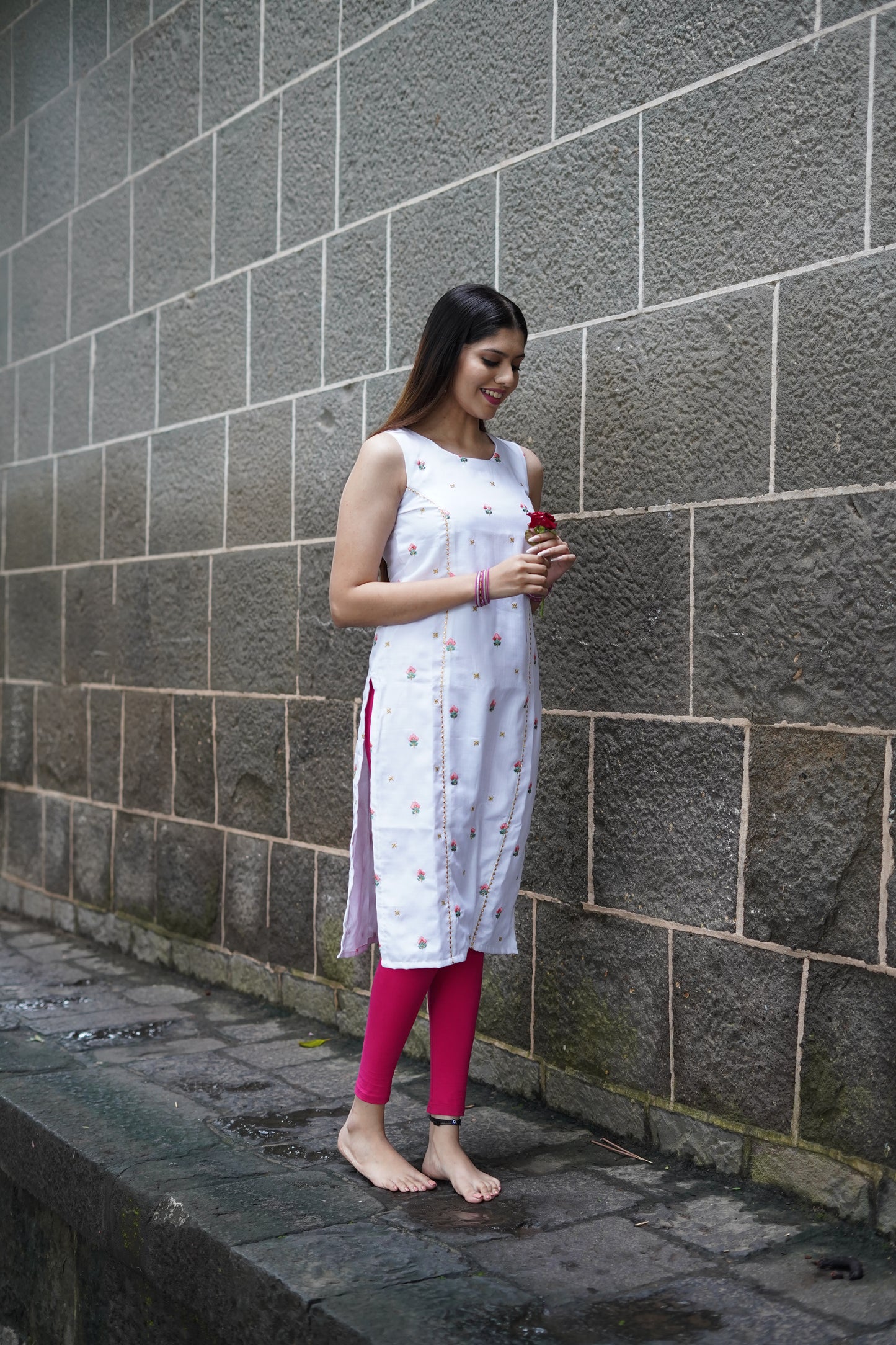 WLK004 - Embroidered white kurti for women