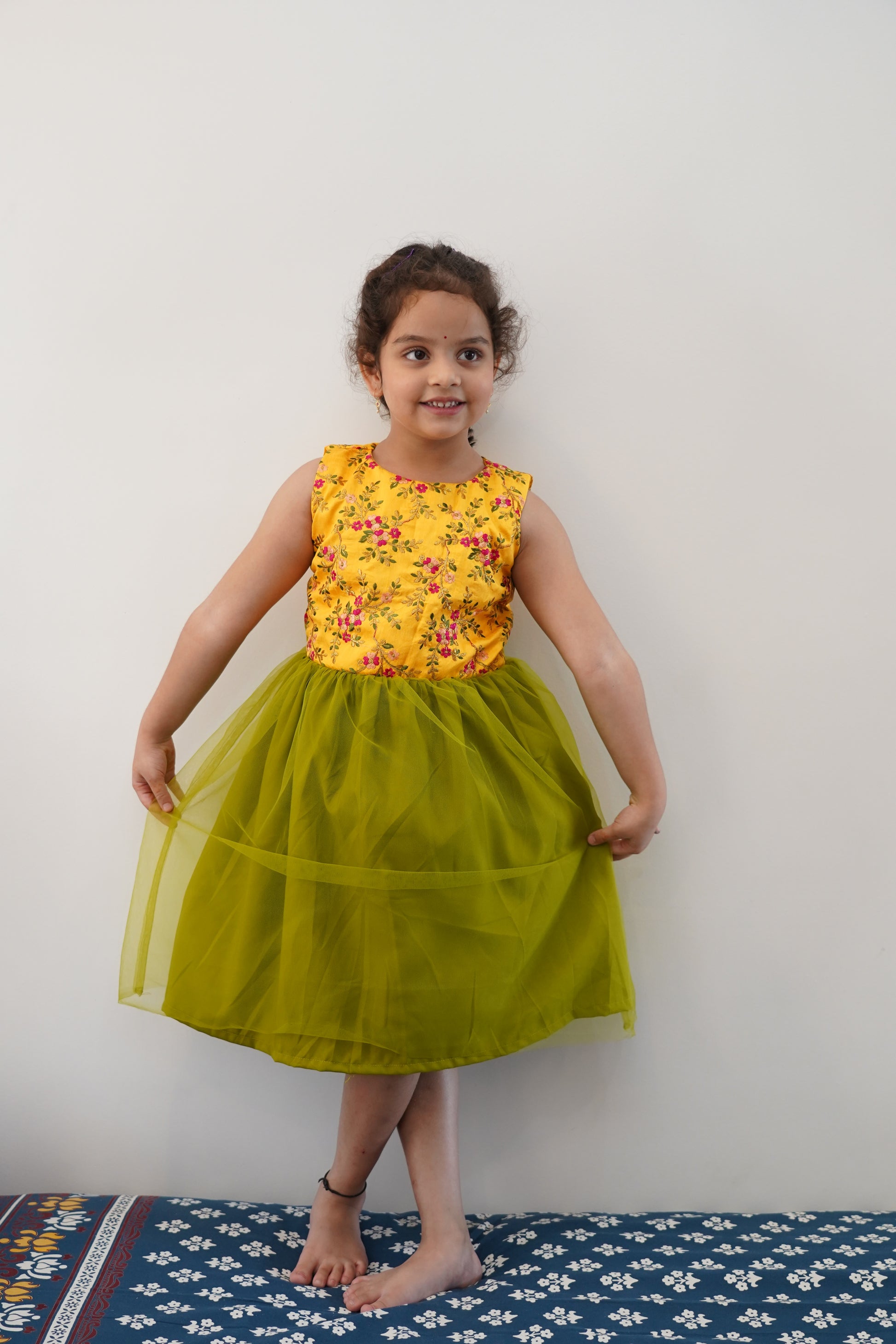 Fusion green frock Qurio Fusion green frock Qurio