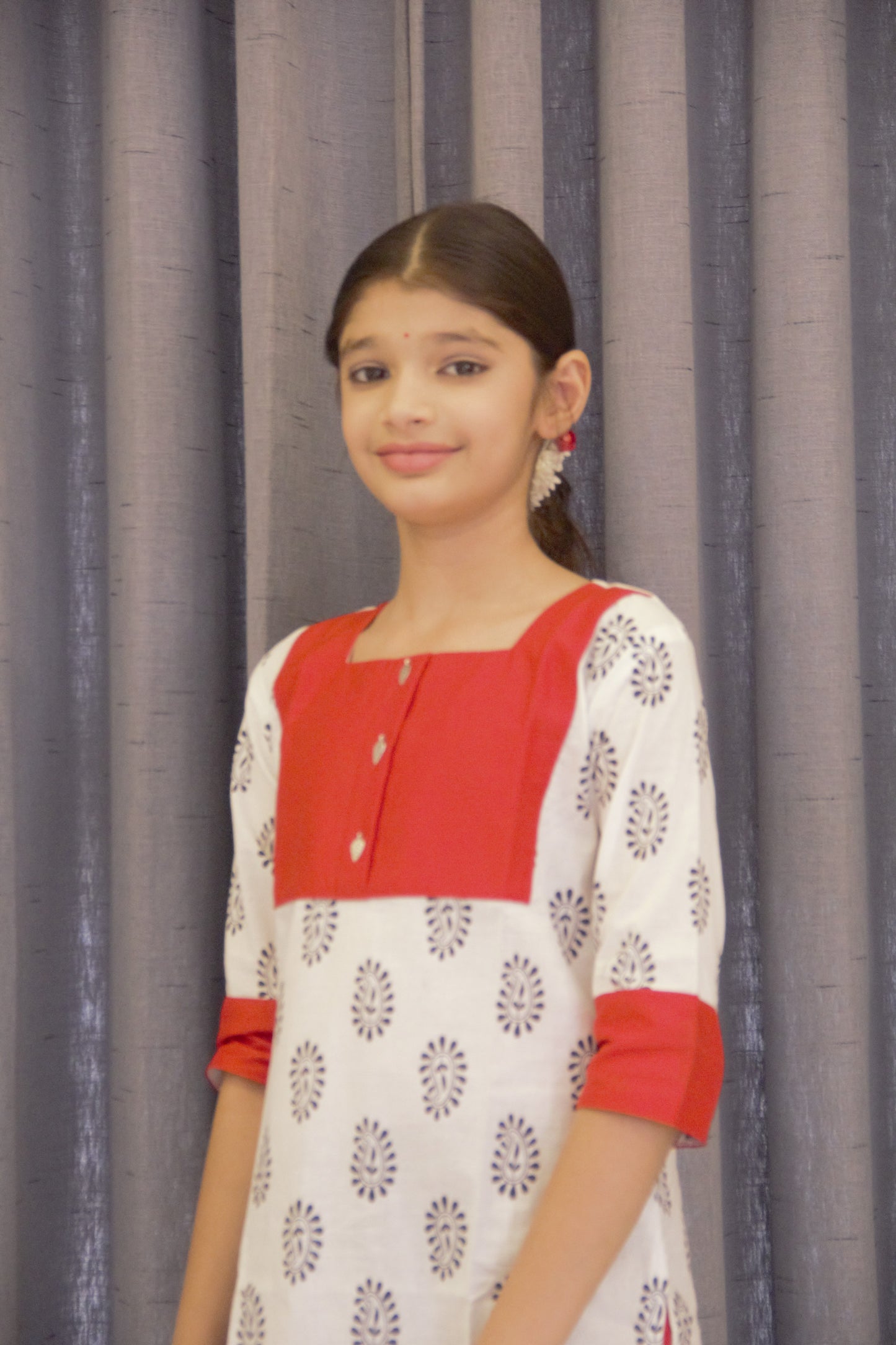 Girls cotton Kurti with Koyri (Paisley) Motif