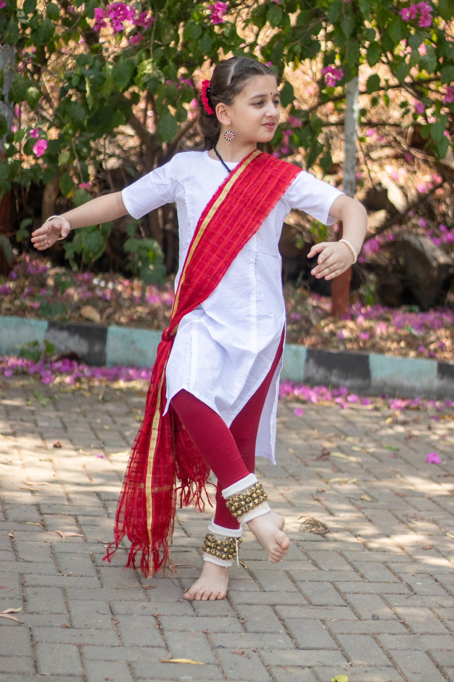 Plain white cotton kurti for girls