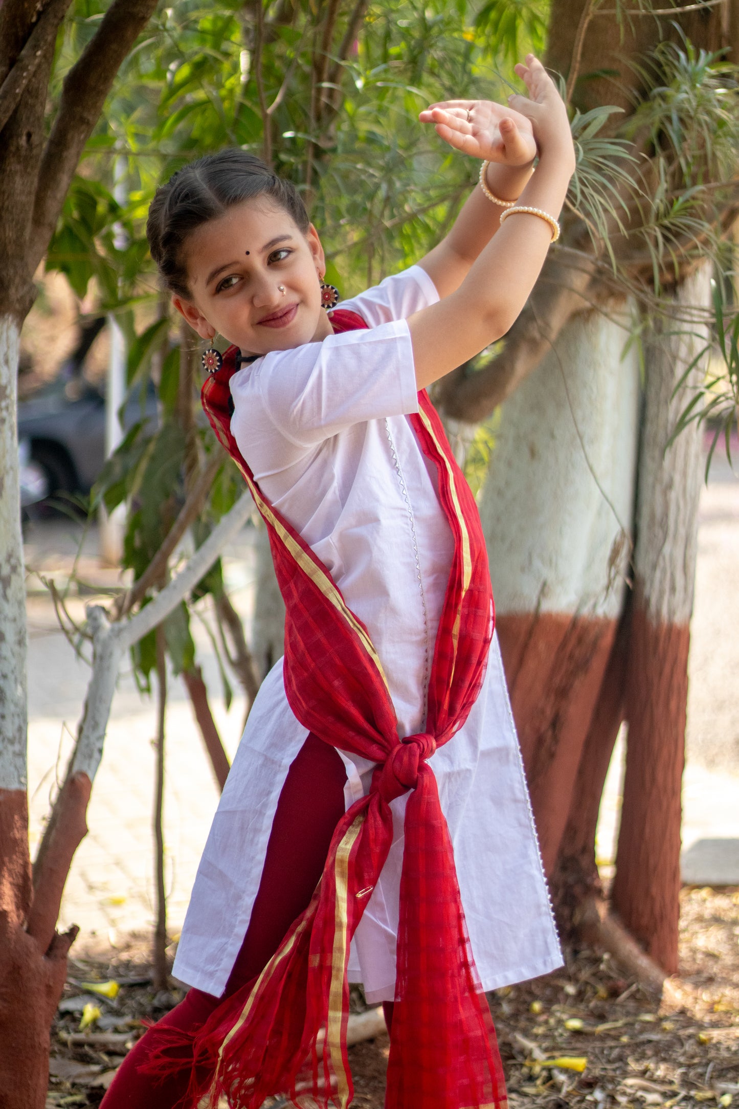 Plain white cotton kurti for girls