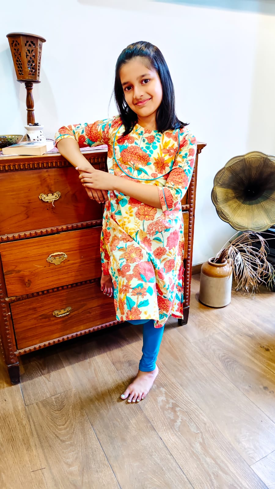 GLK032-Cream colour big floral kurti