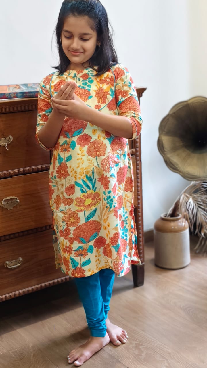 GLK032-Cream colour big floral kurti